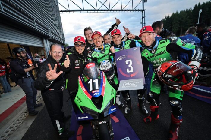 Team Kawasaki Webike Trickstar、スパ8時間耐久で歓喜の3位表彰台!